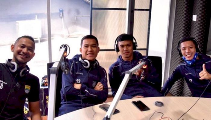 Atasi Jenuh Berlatih Mandiri, Pemain Persib Kumpul Bareng Lakukan Aktivitas Ini